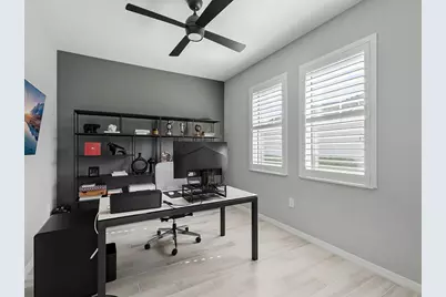 913 Crosswind Avenue, Sarasota, FL 34240 - Photo 25