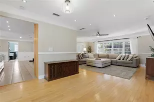 3827 Sugar Ln, Sarasota, FL 34235 - Photo 13