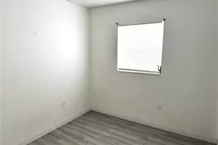 1221 22nd Ave W, Palmetto, FL 34221 - Photo 7