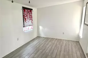 1221 22nd Ave W, Palmetto, FL 34221 - Photo 9