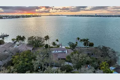 1504 S Lodge Drive, Sarasota, FL 34239 - Photo 3