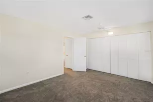 928 S Gondola Dr, Venice, FL 34293 - Photo 17