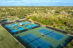 811 Fairwaycove Ln, Bradenton, FL 34212 - Photo 19