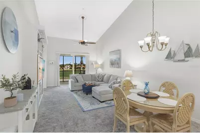 811 Fairwaycove Lane #204, Bradenton, FL 34212 - Photo 7