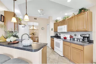 4533 Cinnamon Drive #2707, Sarasota, FL 34238 - Photo 13