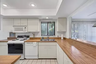 6650 Schooner Bay Cir, Sarasota, FL 34231 - Photo 9