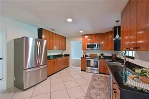 1106 87th St NW, Bradenton, FL 34209 - Photo 7