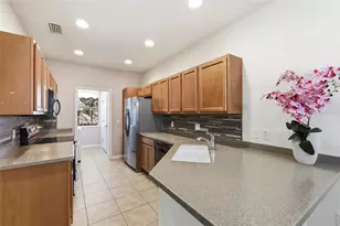 3880 82nd Ave Cir E, Sarasota, FL 34243 - Photo 11