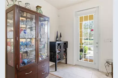 3880 82nd Avenue Circle E #104, Sarasota, FL 34243 - Photo 5