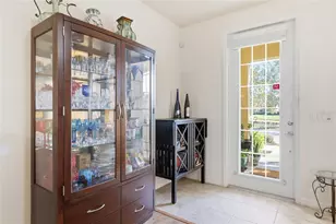 3880 82nd Ave Cir E, Sarasota, FL 34243 - Photo 5