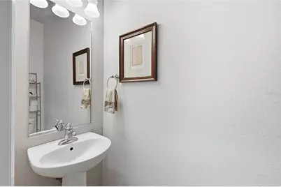 3880 82nd Avenue Circle E #104, Sarasota, FL 34243 - Photo 15