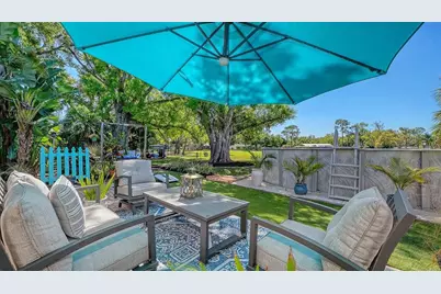 836 Magellan Drive, Sarasota, FL 34243 - Photo 43