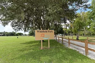 836 Magellan Dr, Sarasota, FL 34243 - Photo 23