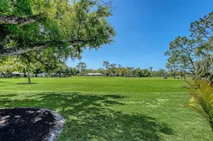 836 Magellan Dr, Sarasota, FL 34243 - Photo 45