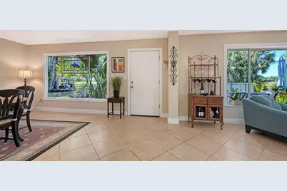 836 Magellan Drive, Sarasota, FL 34243 - Photo 17