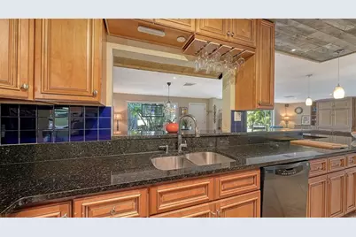 836 Magellan Drive, Sarasota, FL 34243 - Photo 23