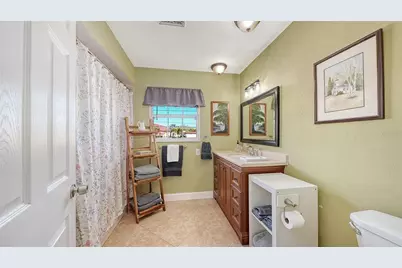 836 Magellan Drive, Sarasota, FL 34243 - Photo 33