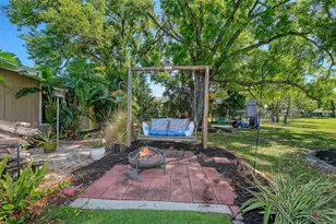 836 Magellan Dr, Sarasota, FL 34243 - Photo 39