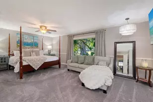 836 Magellan Dr, Sarasota, FL 34243 - Photo 25