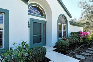 720 Connemara Ct, Venice, FL 34292 - Photo 5