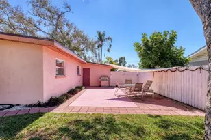 3210 21st Ave Dr W, Bradenton, FL 34205 - Photo 25