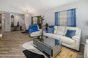 411 28th St W, Palmetto, FL 34221 - Photo 9