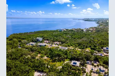 681 Gulf Bay Road, Longboat Key, FL 34228 - Photo 5