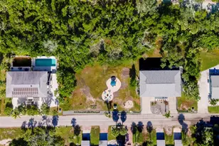 681 Gulf Bay Rd, Longboat Key, FL 34228 - Photo 1