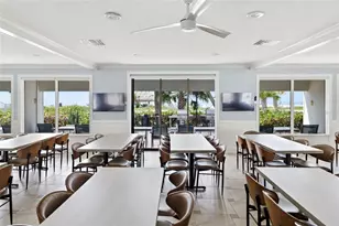 1169 W Peppertree Dr, Sarasota, FL 34242 - Photo 43