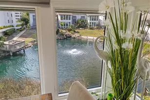 1169 W Peppertree Dr, Sarasota, FL 34242 - Photo 21