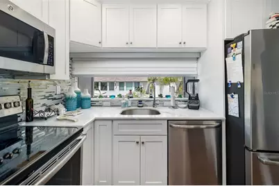 1169 W Peppertree Drive #118A, Sarasota, FL 34242 - Photo 9