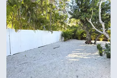 5702 Carissa Street #A, Holmes Beach, FL 34217 - Photo 23