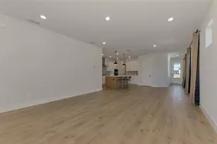 2821 Marrakesh Ln, Sarasota, FL 34234 - Photo 19