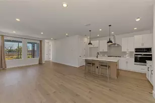 2821 Marrakesh Ln, Sarasota, FL 34234 - Photo 11