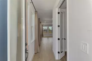 2821 Marrakesh Ln, Sarasota, FL 34234 - Photo 7