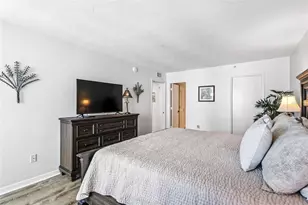 631 Alhambra Rd, Venice, FL 34285 - Photo 21