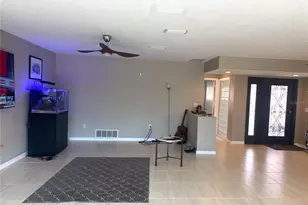 119 Villa Dr, Osprey, FL 34229 - Photo 5