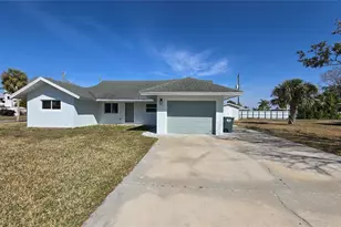 2001 St George Dr, Bradenton, FL 34208 - Photo 1