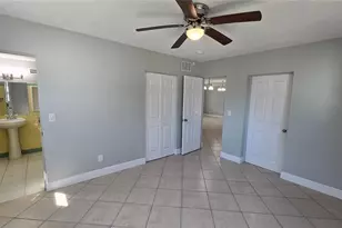 2001 St George Dr, Bradenton, FL 34208 - Photo 9