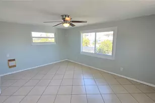 2001 St George Dr, Bradenton, FL 34208 - Photo 21