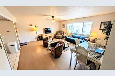 360 Base Avenue E #424, Venice, FL 34285 - Photo 5