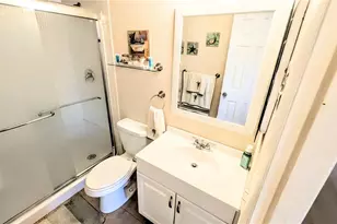 360 Base Ave E, Venice, FL 34285 - Photo 11