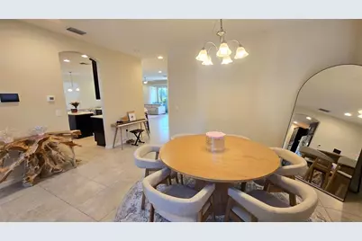 5729 Sunflower Circle, Sarasota, FL 34238 - Photo 5