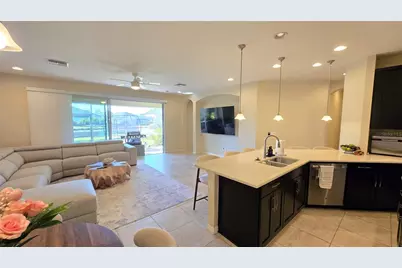 5729 Sunflower Circle, Sarasota, FL 34238 - Photo 11