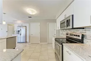 2360 Arborfield Ln, Sarasota, FL 34235 - Photo 15