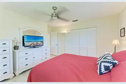 2360 Arborfield Lane, Sarasota, FL 34235 - Photo 37