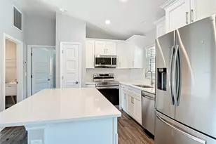 11177 Chalet Ave, Englewood, FL 34224 - Photo 13