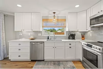 3165 Regatta Circle, Sarasota, FL 34231 - Photo 11