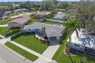 3165 Regatta Cir, Sarasota, FL 34231 - Photo 43