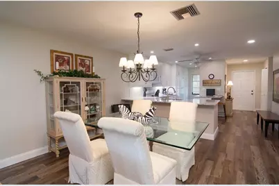 5635 Golf Pointe Drive #101, Sarasota, FL 34243 - Photo 9